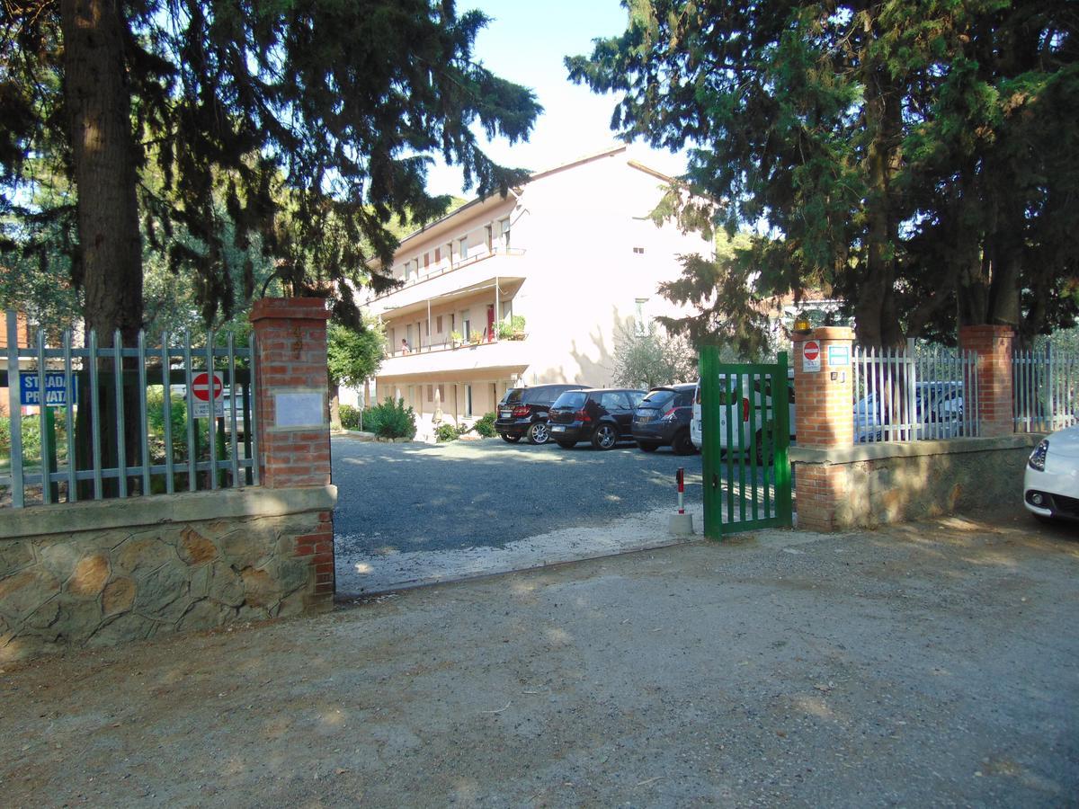 Appartamento Il Geranio Quercianella Exterior foto